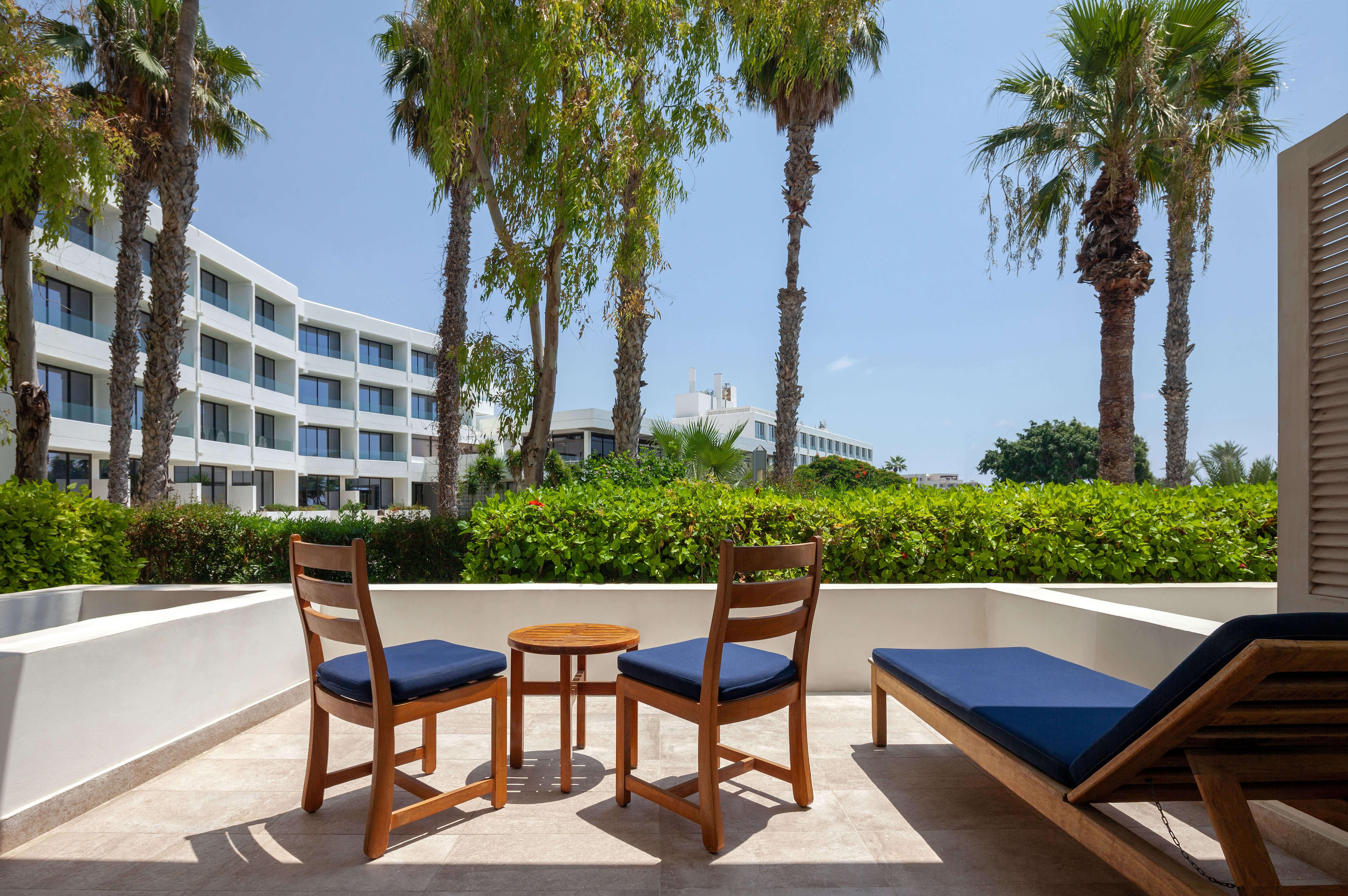 Annabelle Hotel Пафос Екстериор снимка
