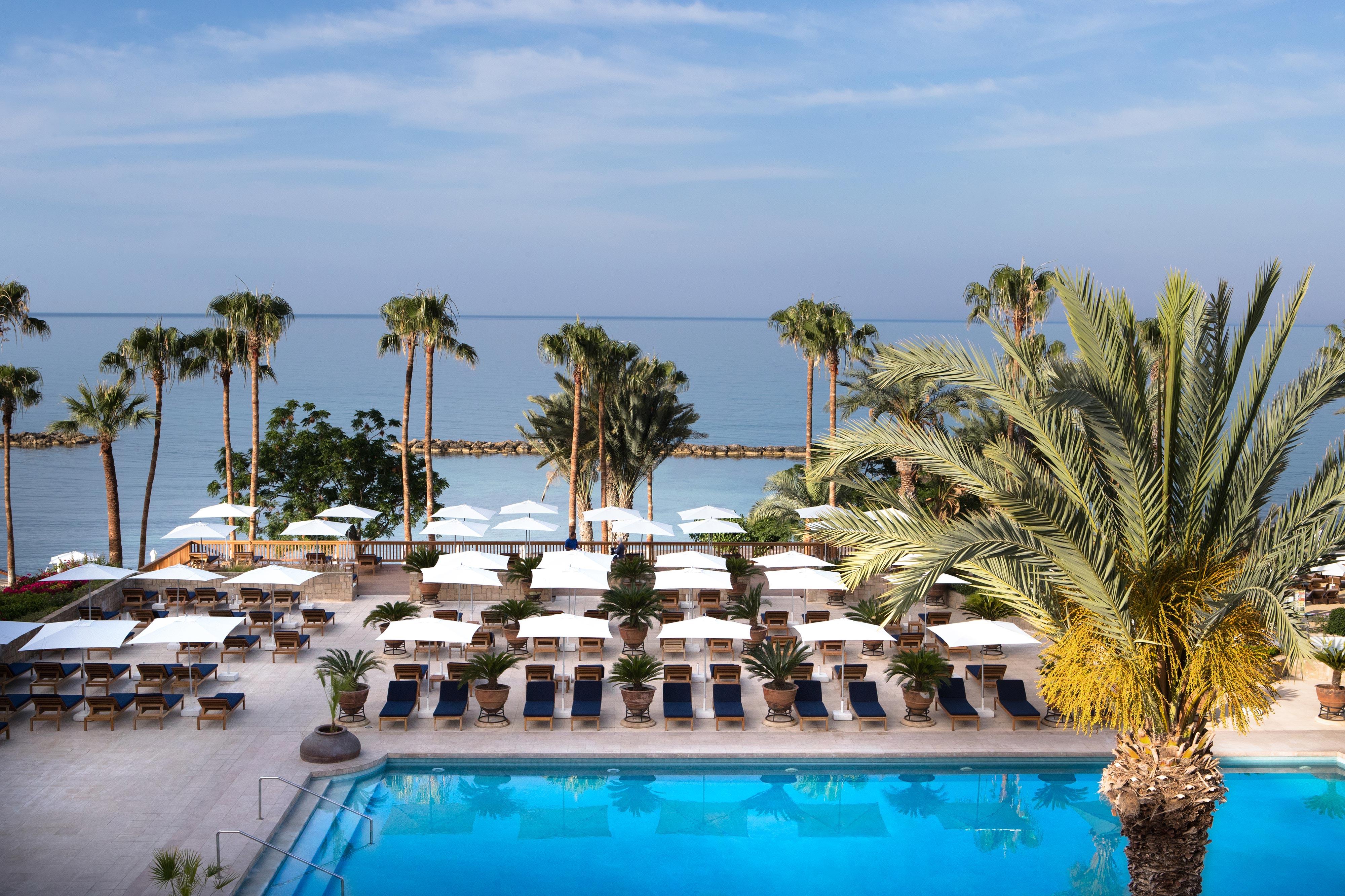 Annabelle Hotel Пафос Екстериор снимка The pool at the Royal