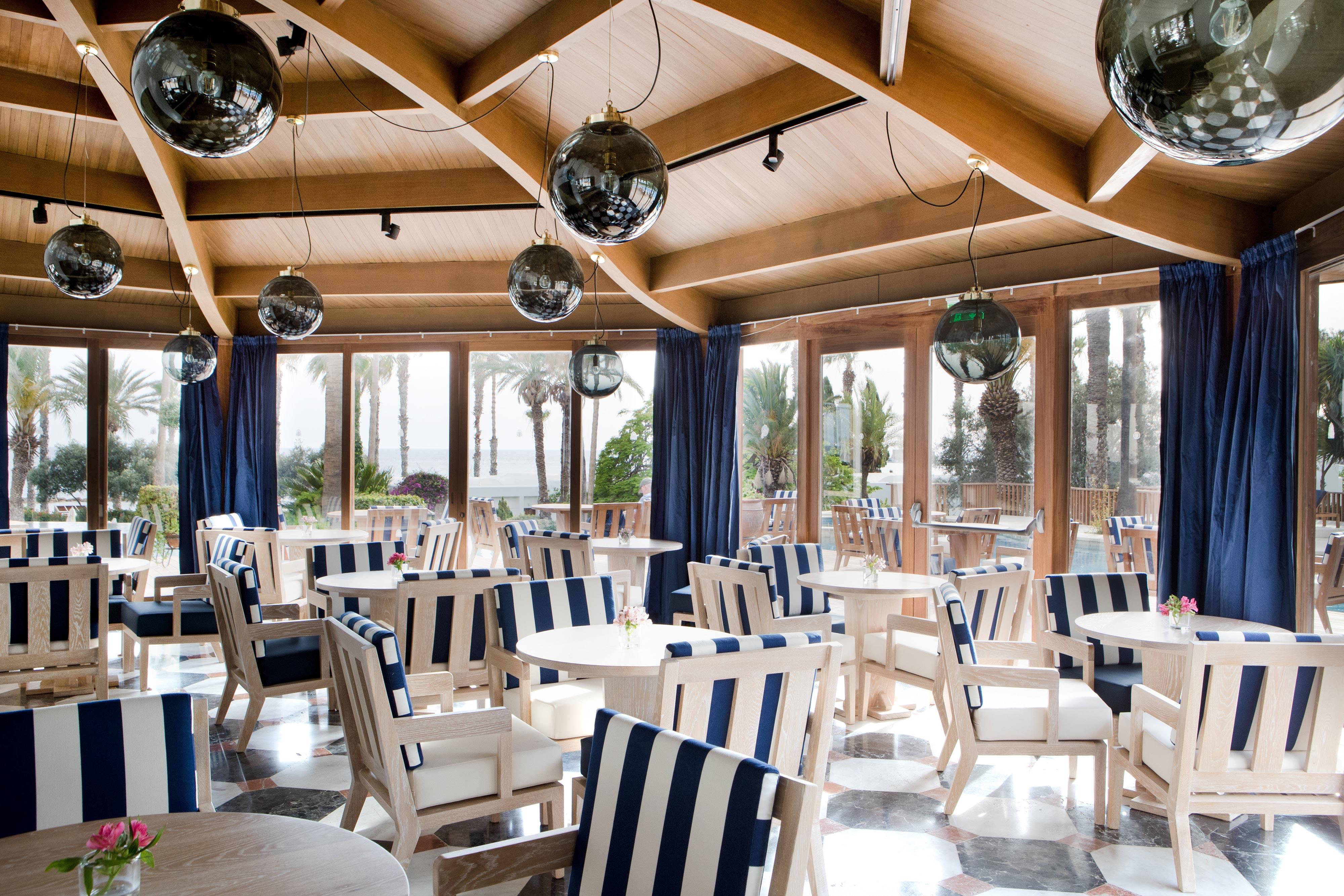 Annabelle Hotel Пафос Екстериор снимка Restaurant